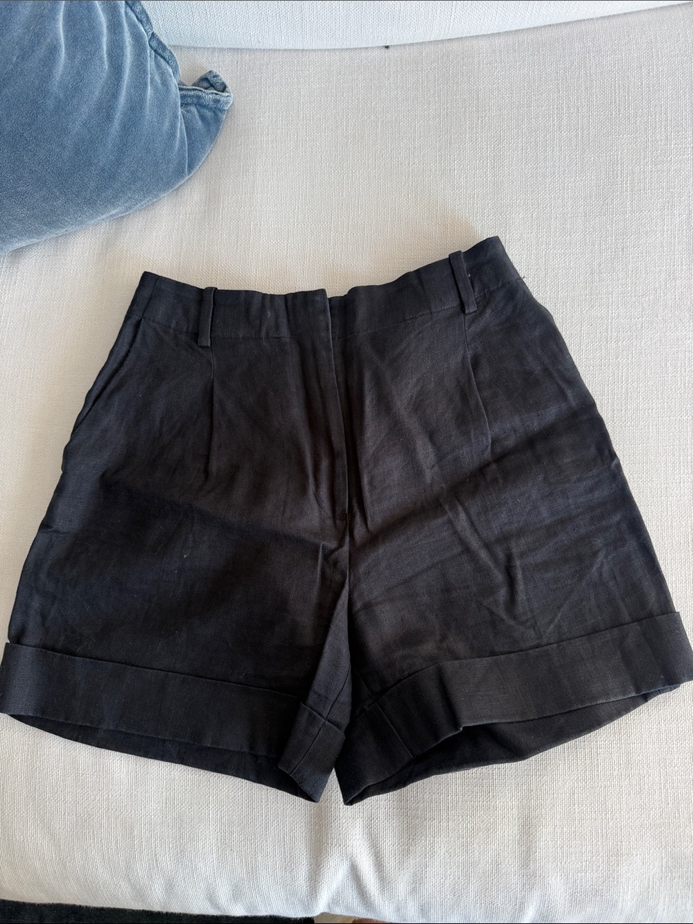 & Other Stories Black High-Waist Cuffed Linen Shorts